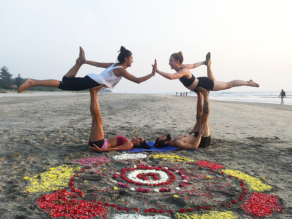 Yoga Indien Female Empowerment
